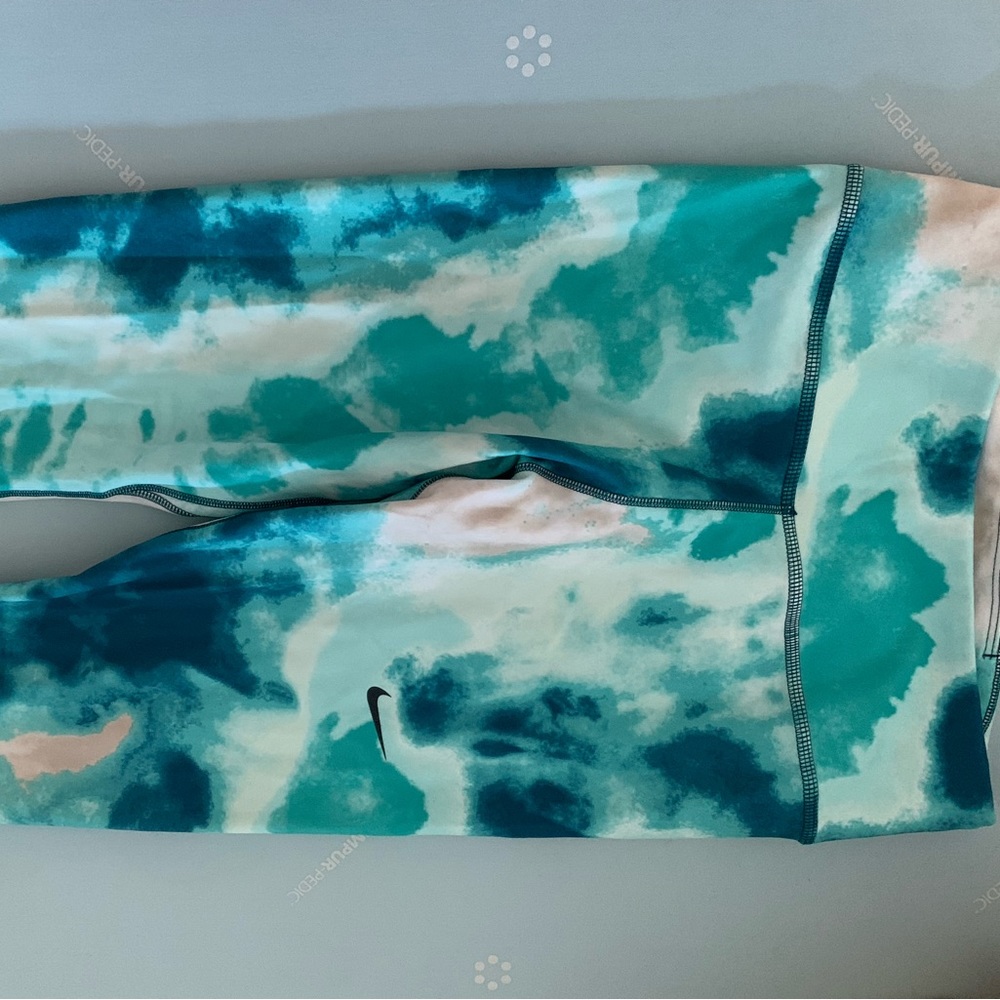 Nike women’s leggings